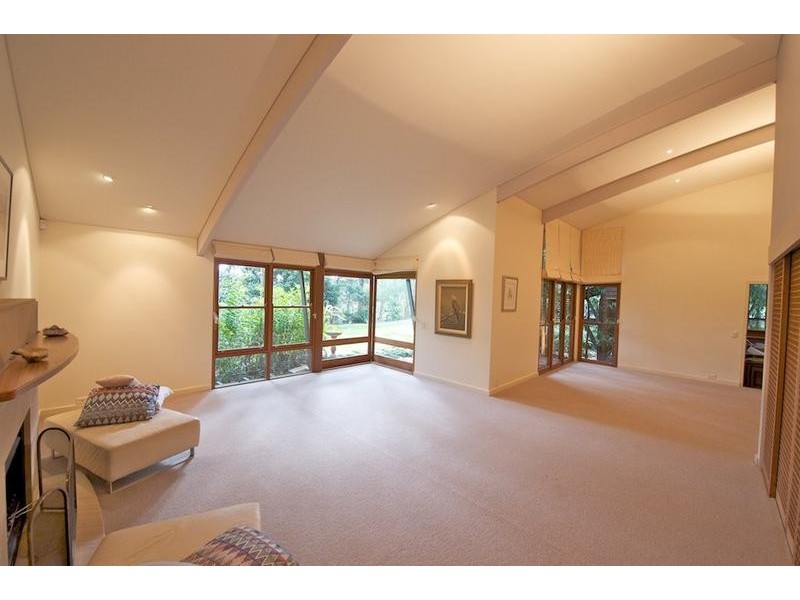 83 Gold Creek Rd, Brookfield QLD 4069